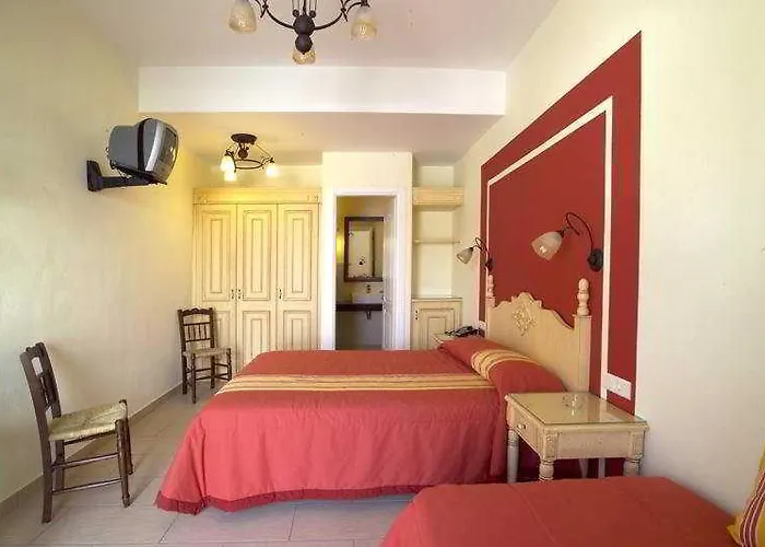 Pelican Mykonos Town