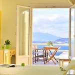 Pelican Hotel 2*