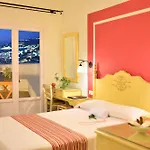 Pelican Hotel
