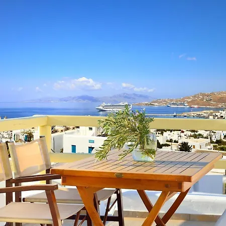 Pelican Mykonos Town