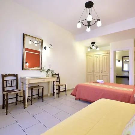 Pelican Mykonos Town